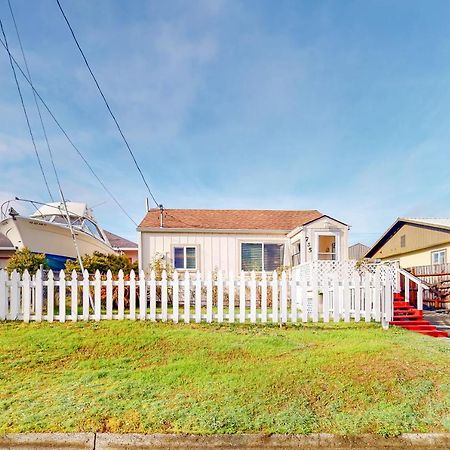 Dna Tiny Beach House Reedsport Exterior photo