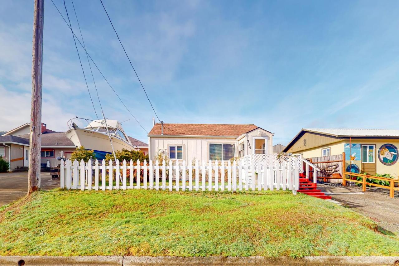 Dna Tiny Beach House Reedsport Exterior photo