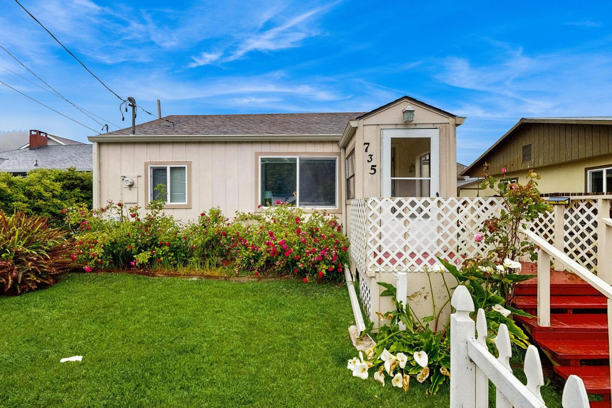 Dna Tiny Beach House Reedsport Exterior photo